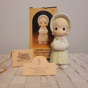 VINTAGE PRECIOUS MOMENTS FIGURINE "WISHING YOU A COZY CHRISTMAS" 1986